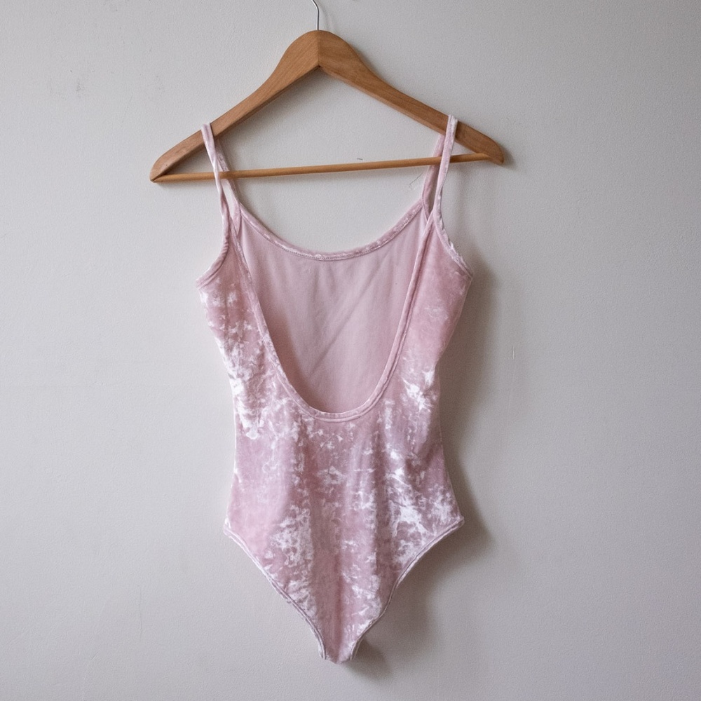 Pink velvet open back body